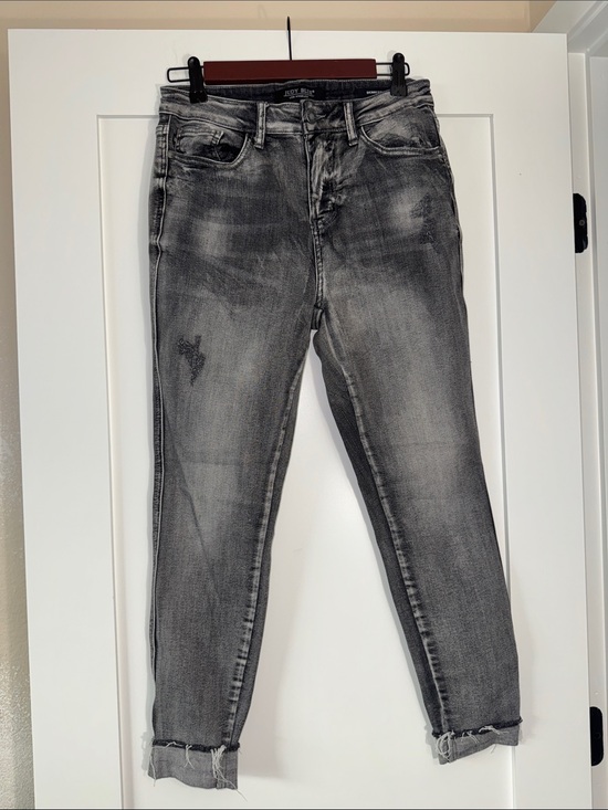 Judy Blue Denim - Judy Blue Grey Washed Ankle Jeans with Raw Hem Skinny Fit Sz 7/28